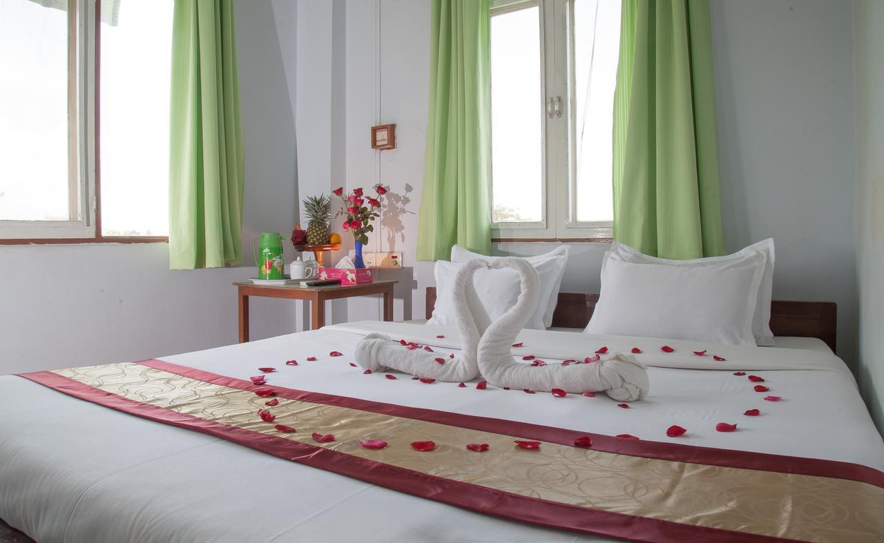 Mother Land Inn 2 Rangoon Eksteriør billede