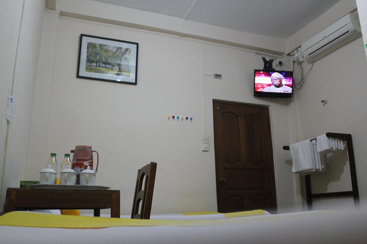 Mother Land Inn 2 Rangoon Eksteriør billede