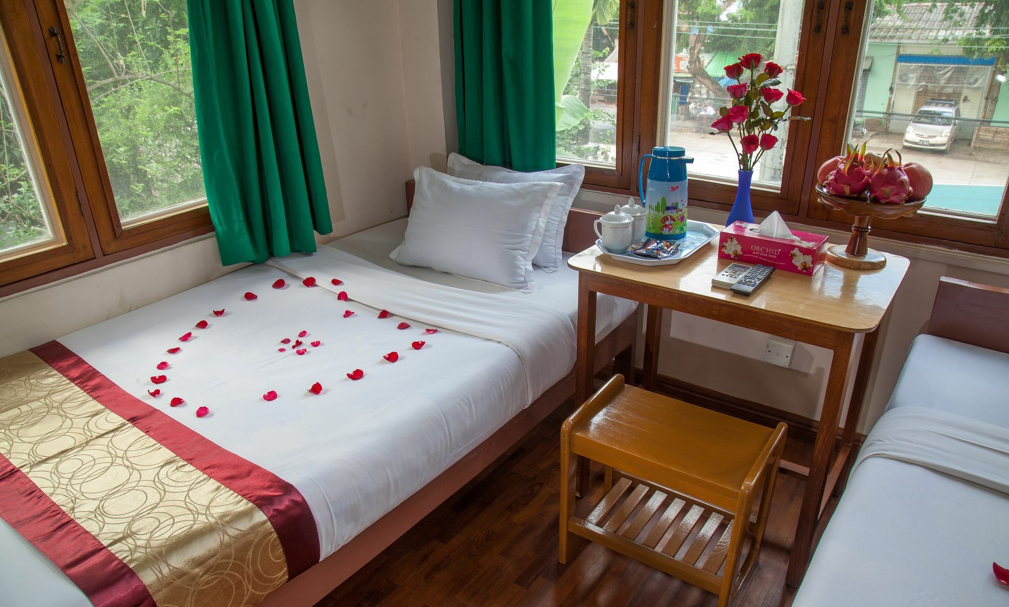 Mother Land Inn 2 Rangoon Eksteriør billede